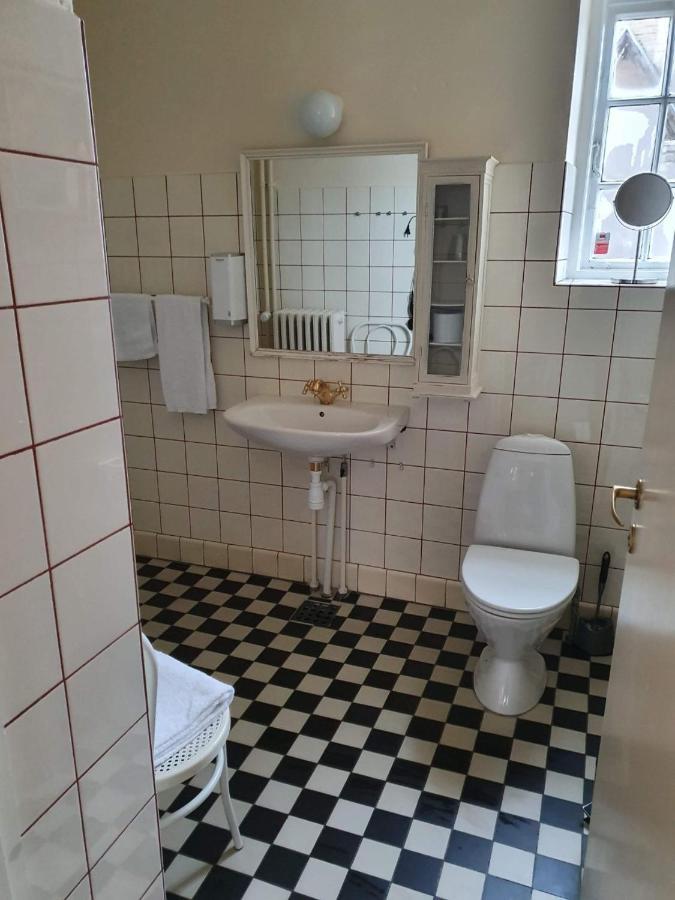 Den Gamle Arrest Bed & Breakfast Ribe Dış mekan fotoğraf